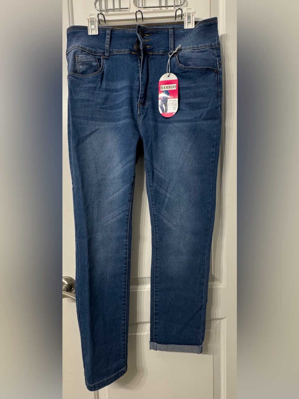 BAMBOO Women's Medium/Dark Blue Skinny Jeans
